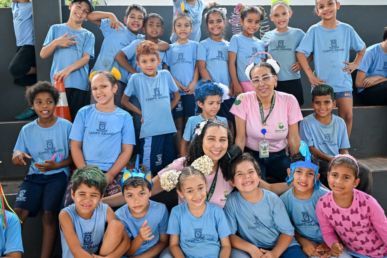 Dia dos Professores: histórias inspiradoras florescem junto à terra na Escola Agrícola de Rochedinho